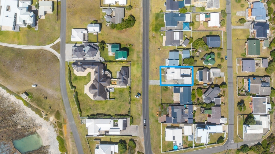 6 Bedroom Property for Sale in Agulhas Western Cape